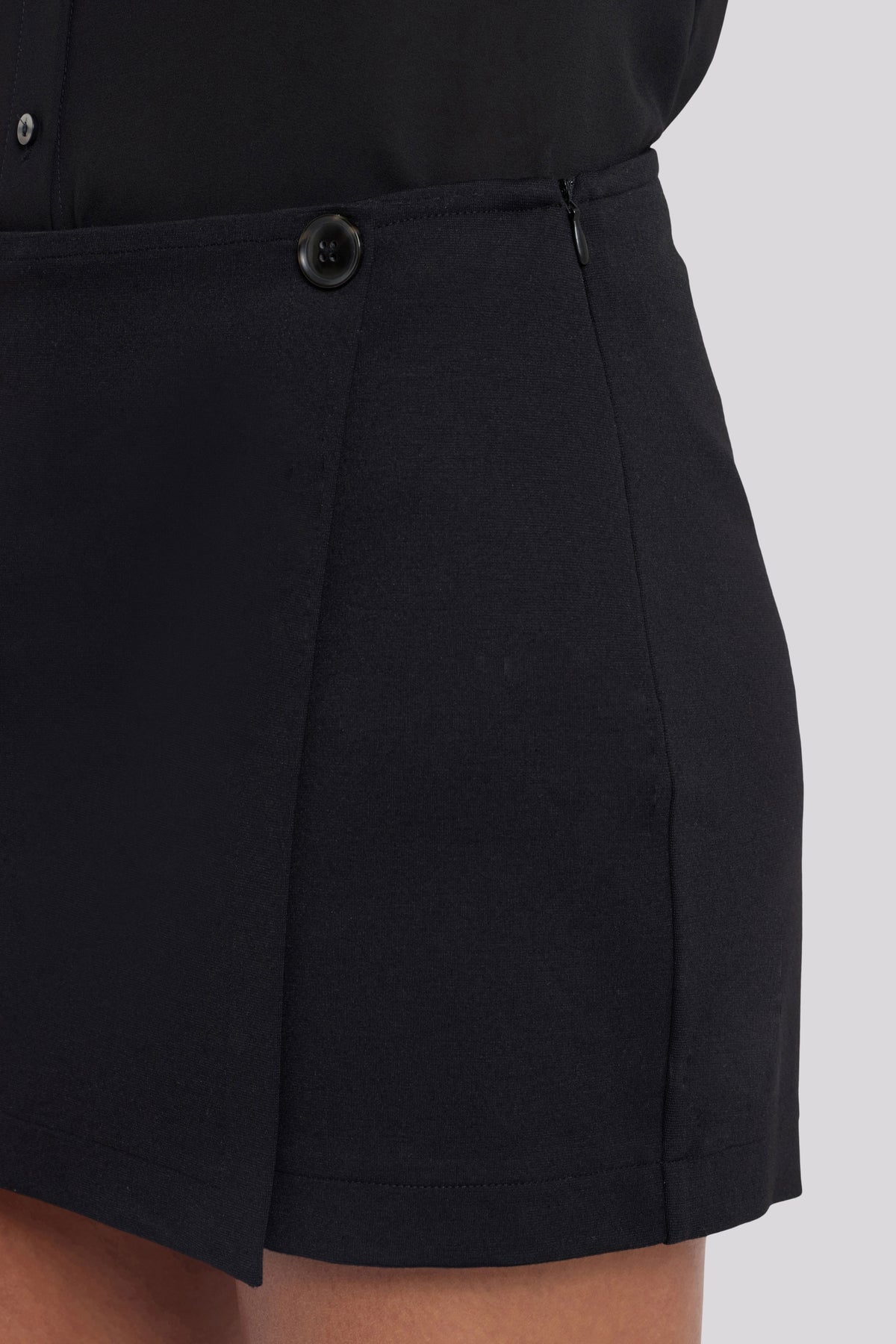 Skort In Ponte Knit | Black | Pants | NYDJ