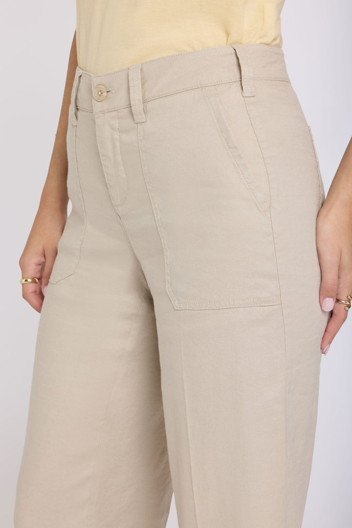 Wide Leg Cargo Capri Pants in Stretch Linnen | Feather