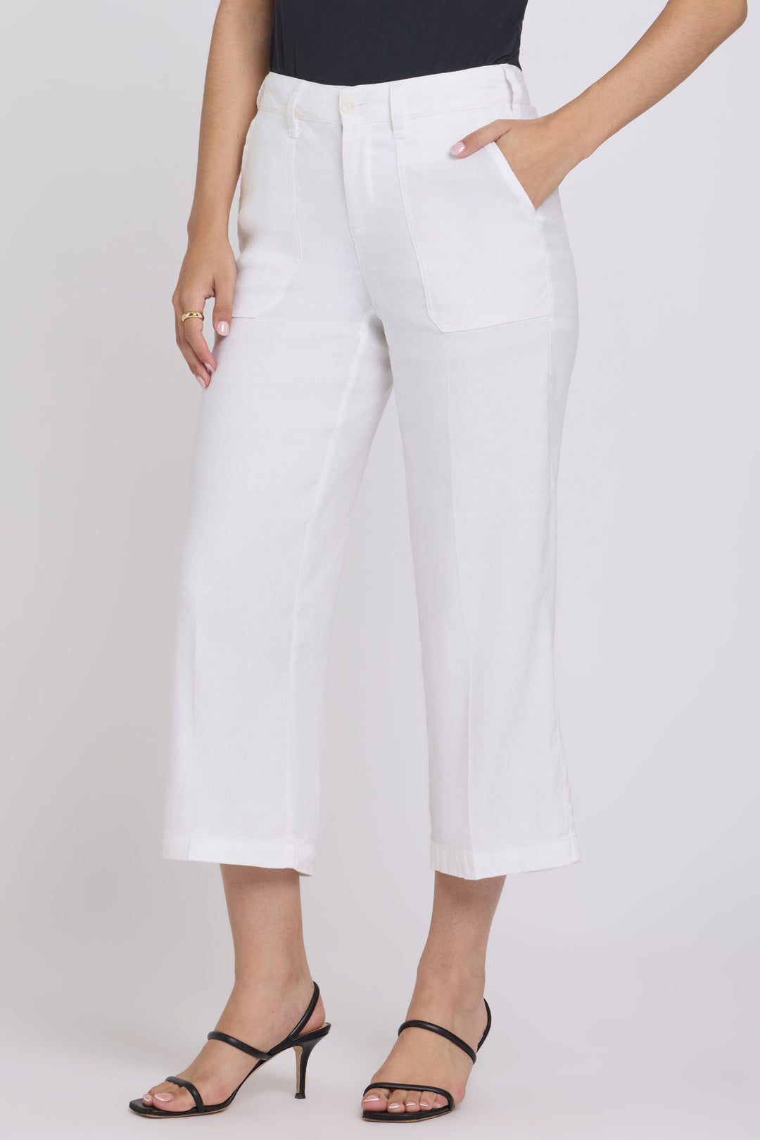 Wide Leg Cargo Capri Pants in Stretch Linnen | Optic White