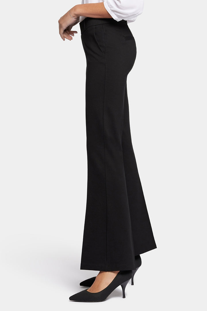 Pull-On Flared Sculpt-Her™ Trouser | Black