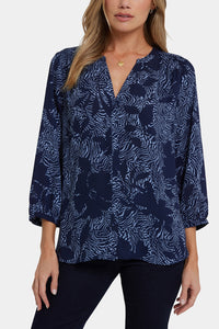 Pintuck Blouse | Manuela Reina | Blouse | NYDJ