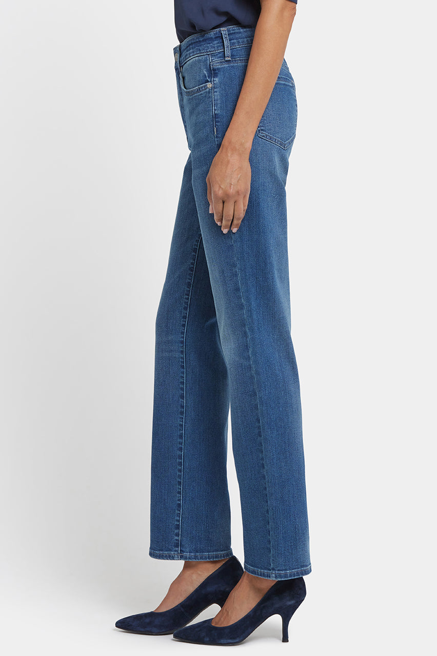 High Rise Marilyn Straight | Lake Notre-Dame | Denim | NYDJ