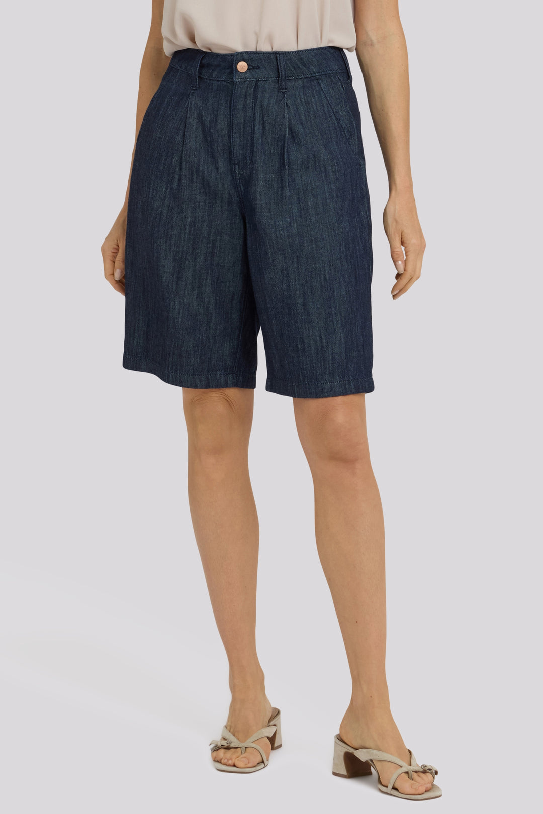 Gwen Relaxed Bermuda Denim Shorts | Dark Indigo | Pants | NYDJ