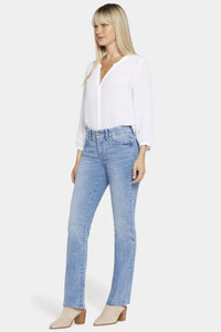 Marilyn Straight Jeans Light Blue Waist-Match™ Denim | Quinta | Pants | NYDJ