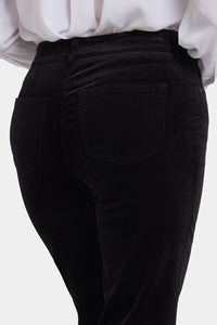 Marilyn Straight Pants in Velveteen | Black | Pants | NYDJ